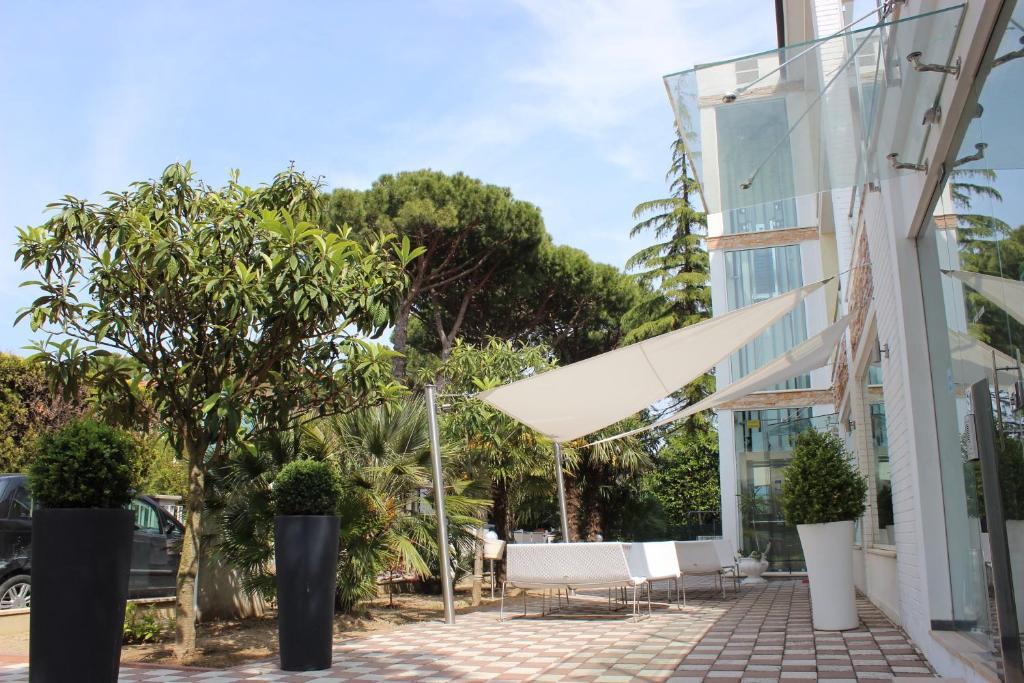 Villa Liliana Cervia Bagian luar foto